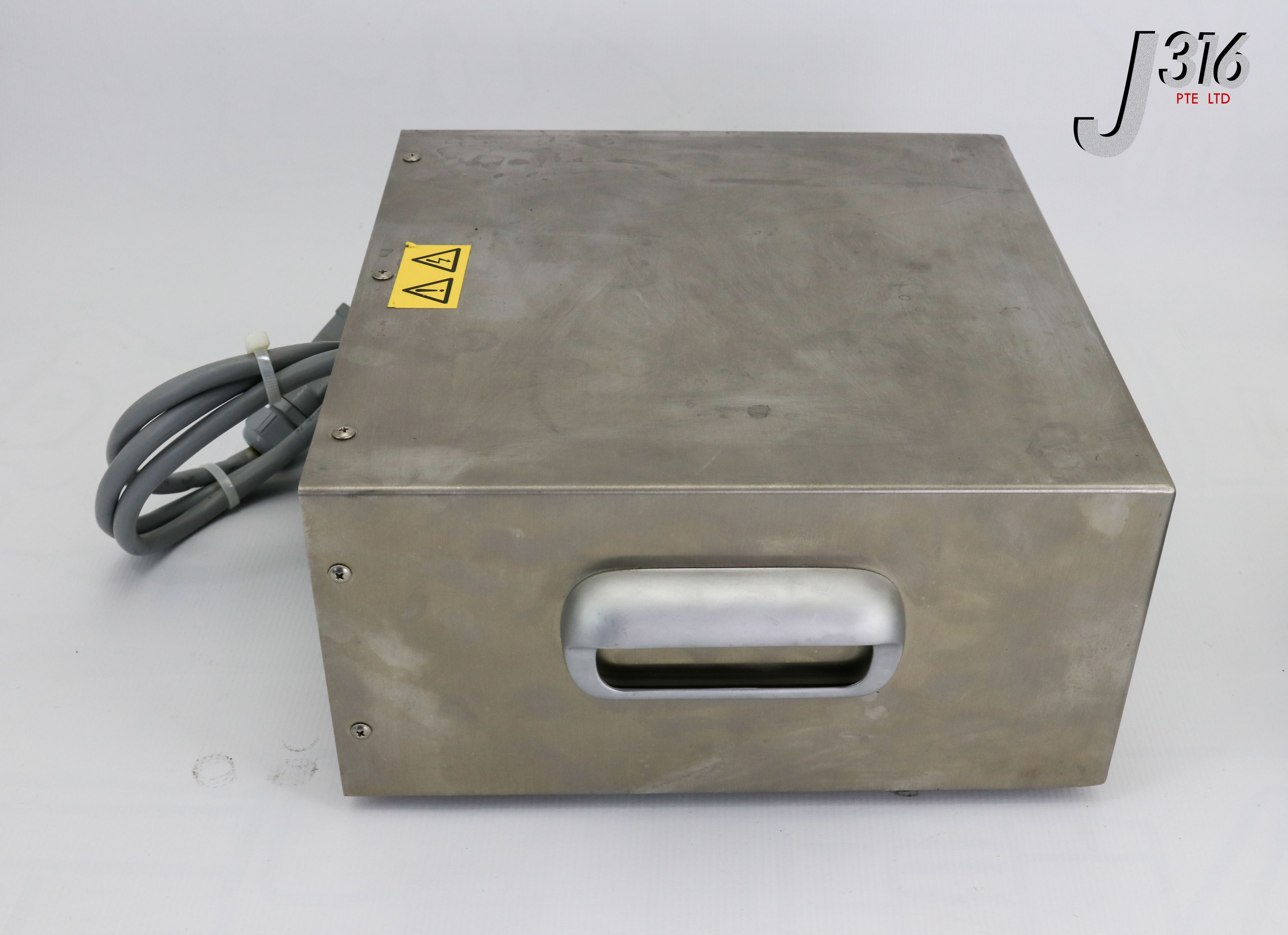 25596 CEIA POWER CUBE 32/900 MICROPROCESSOR CTLR INDUCTIVE HTR PW3